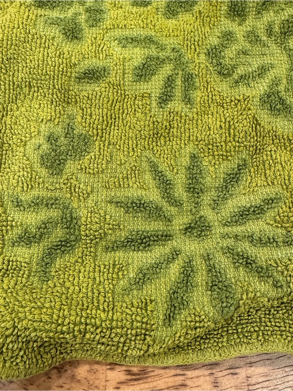 Vintage Fashion Manor Floral Green Terry Cloth Washcloth Retro